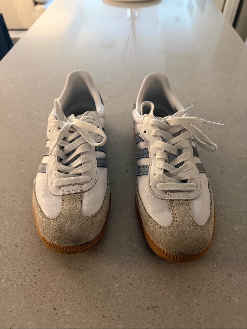 adidas Originals women’s Samba. Colour: White/Alumina/Ash Blue size 7.5